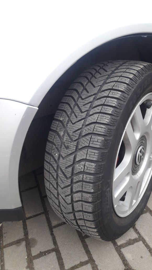Vând sau schimb cu chooper. Golf 4 1.9 tdi 141 ca.220000 km.