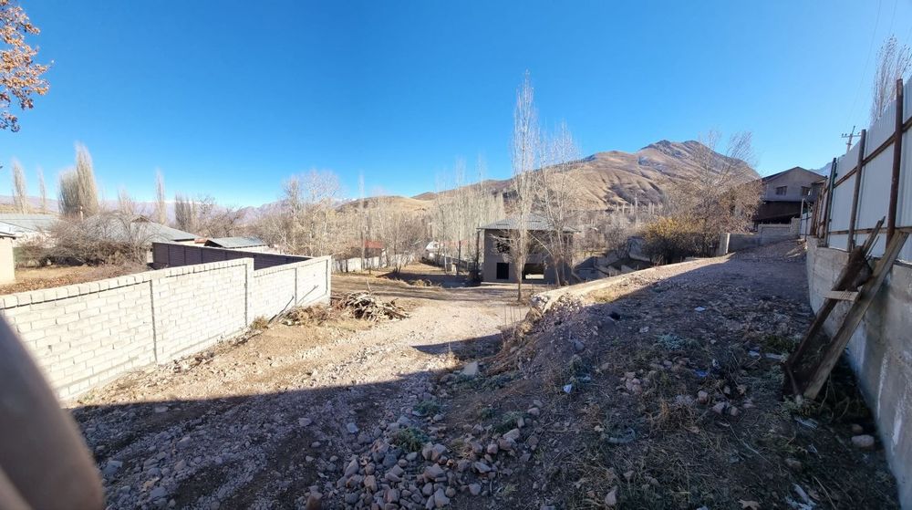 Чимган тог багрида дача сотилади