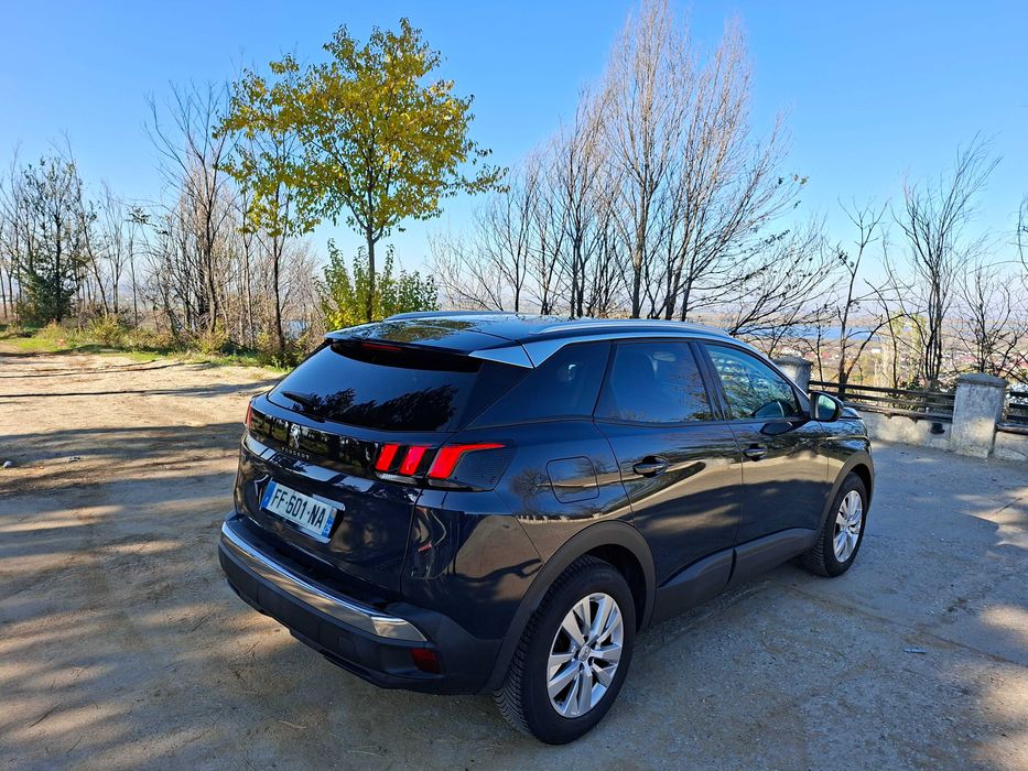 Peugeout 3008 1.2 Puretech 130cp Active Business - Carte service‼️