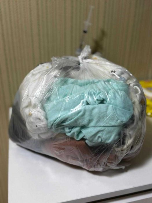 Отдам даром вещи для новорождённых