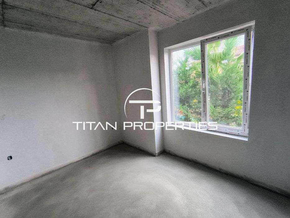 Тристаен апартамент в кв. Беломорски