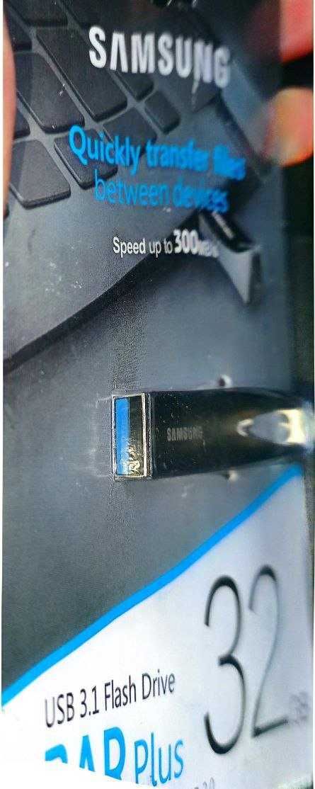 Флешка 32 ГБ Fleshka 32 GB