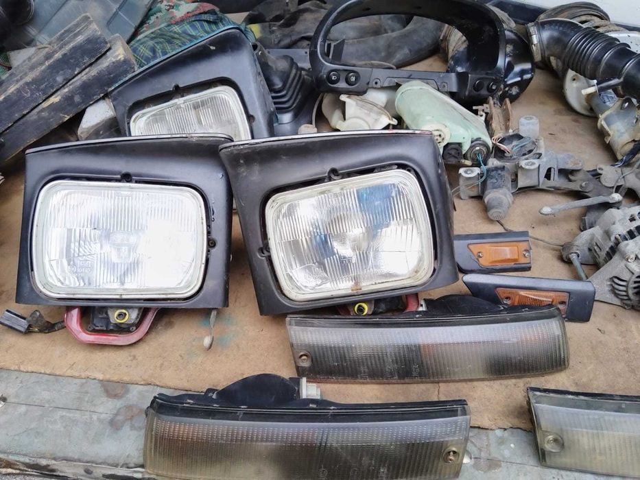 Продам оригинальные запчасти на Mazda 323 F (слепая)