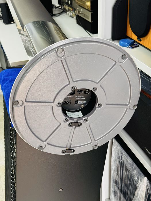 Boxe/coloane active cap de serie BANG&OLUFSEN BeoLab1, 185cm inălțime