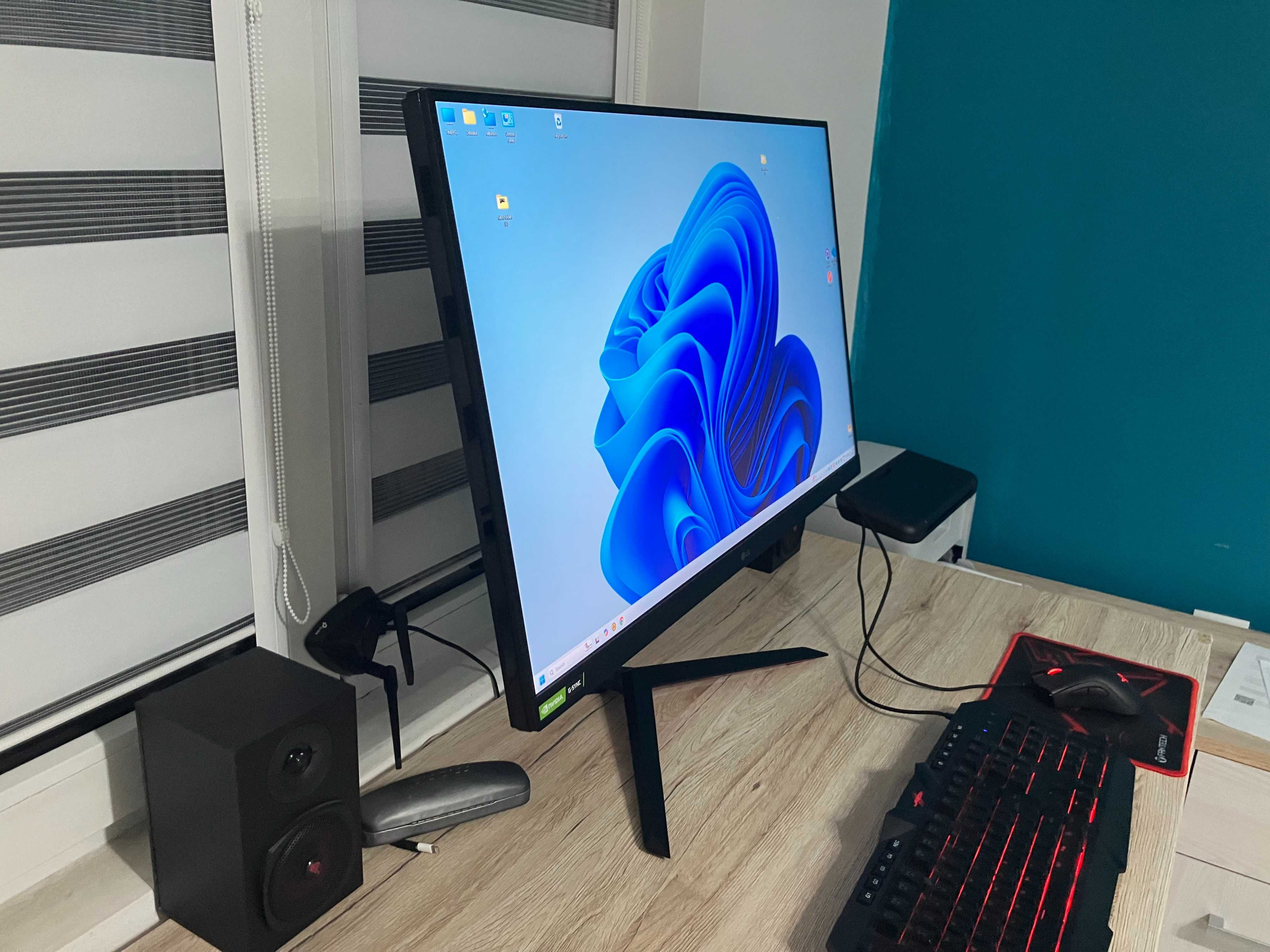 31,5'' LG UltraGear QHD Nano IPS 1ms Gaming Monitor - 32GP850-B