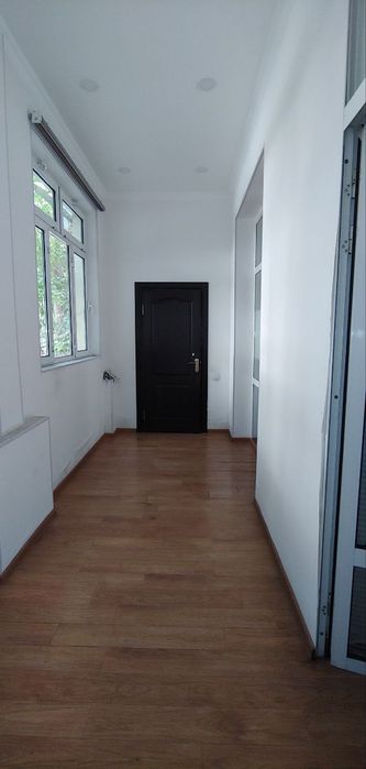 Метро Хамза Под Офис 180м2