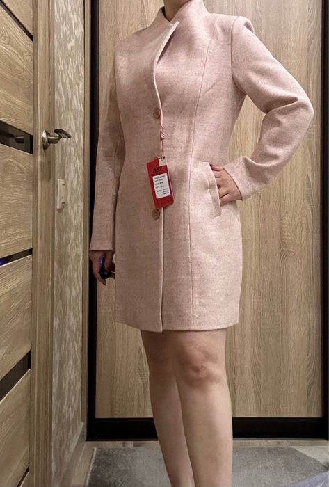 Продаётся пальто с 38 по 52 размер