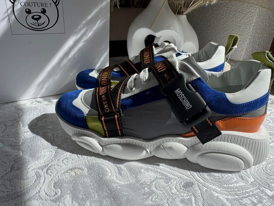 Moschino Multicolor Criss-Crossing Strap 43