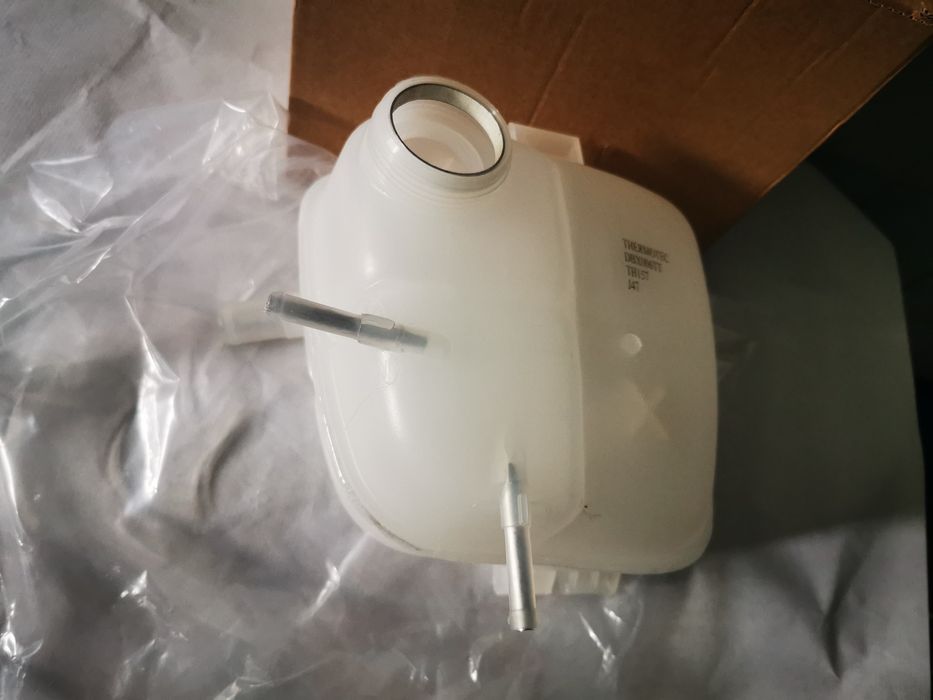 НОВО! Казанче Антифириз АСТРА Г разширителен съд капачка Опел течност