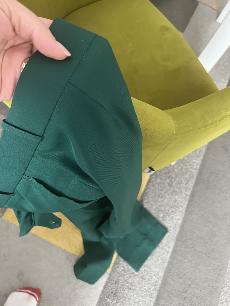 Costum M verde brad