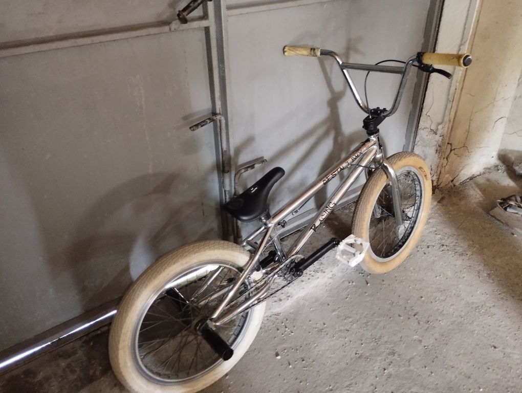 BMX Gestalt Racing