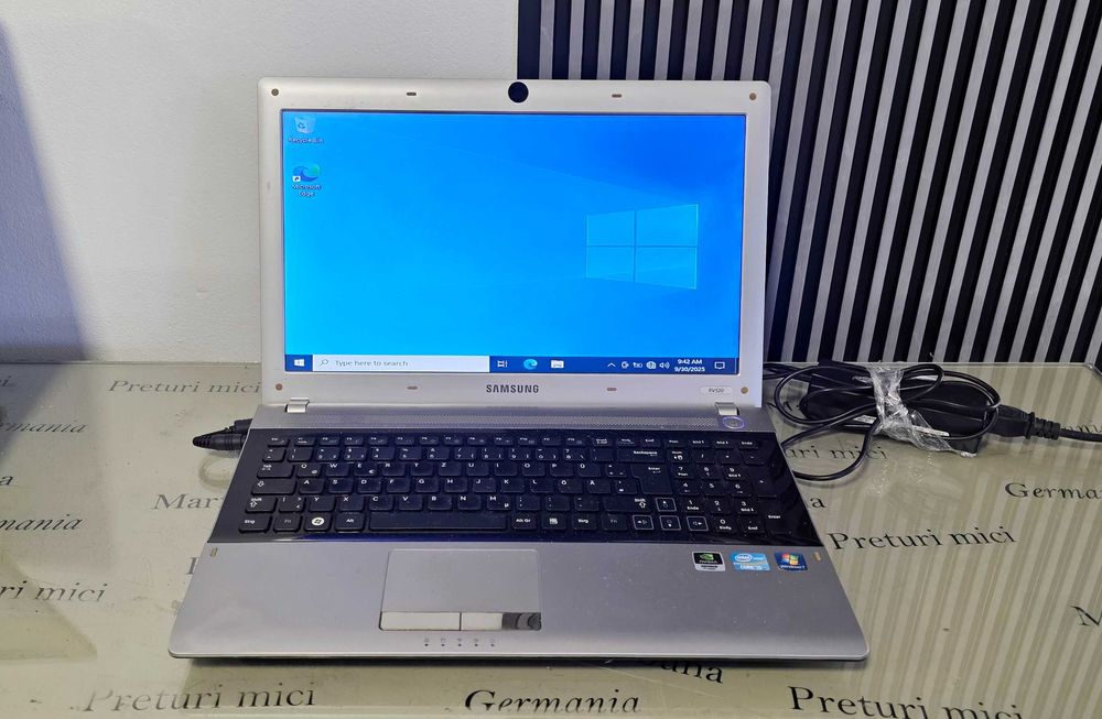 Laptop core i5 - Samsung RV520E - functional,instalat