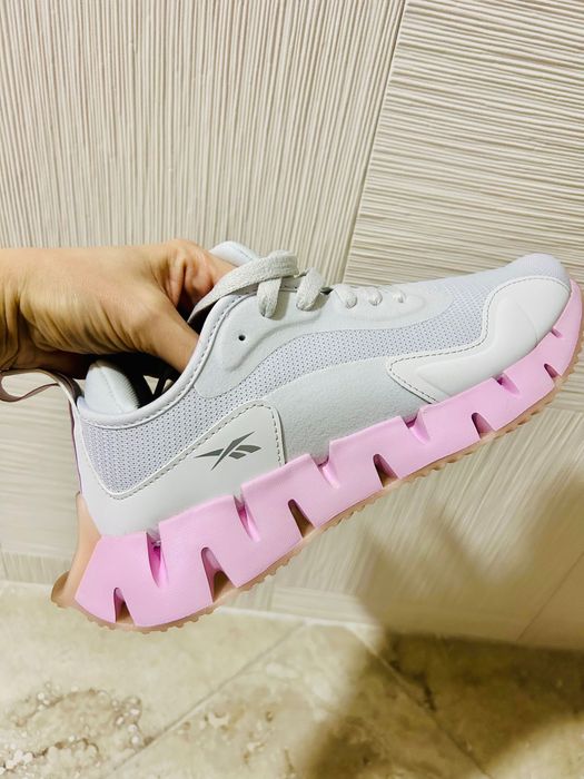 Чисто нови Маратонки Reebok