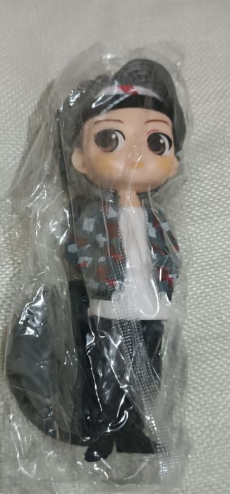 Продаю фигурки группы BTS