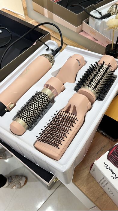 Многофункциональный стайлер 4в1. Подходит для любого типа волос