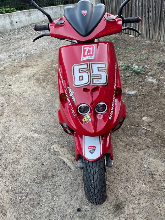 Vand scuter Malaguti F12 (NU YAMAHA/SYM/DUCATI/ETC)