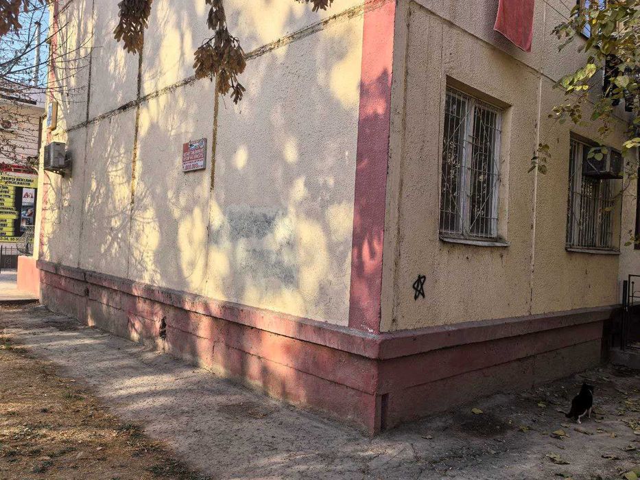 Продается нежилое магазин 4 хона 75м2 Учтепа 12 квартал