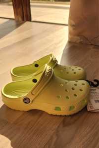 Papuci CROCS 33/34