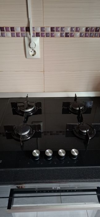 Plita sticla pe gaz BEKO