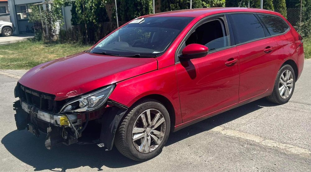 Peugeot 308 2017г 1.6 BlueHDI НА ЧАСТИ