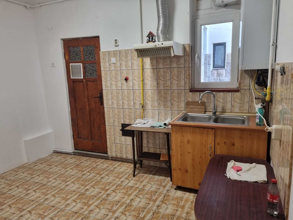 apartament ultracentral+gradina 3 camere 87 mp E.RACOVITA