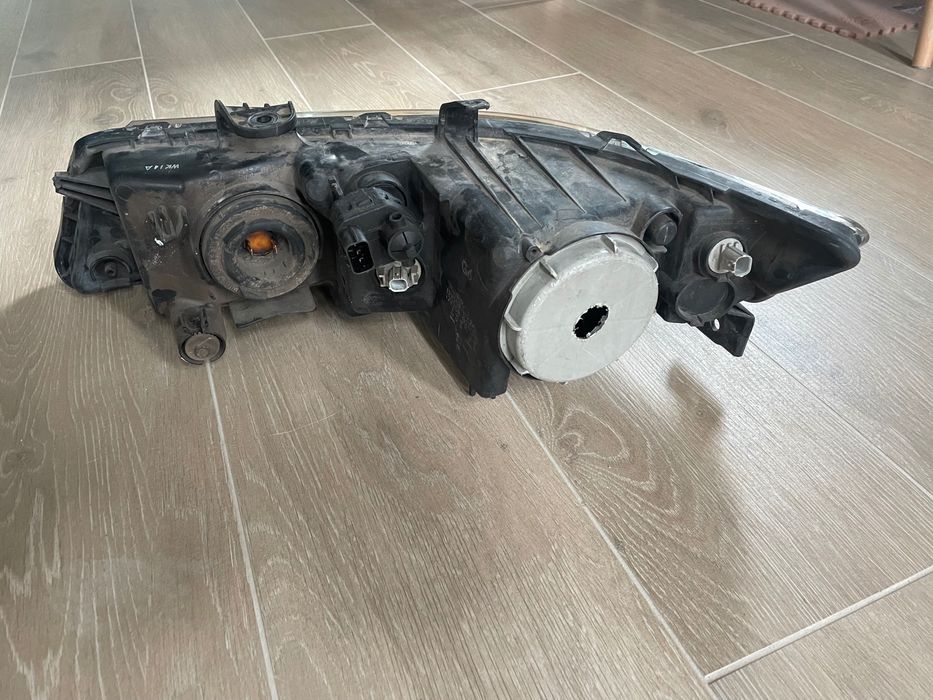 Десен фар за Honda accord 7 2007г