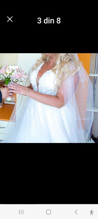 Rochie de mireasa superba