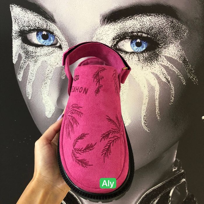 Vând UGG-uri dama
