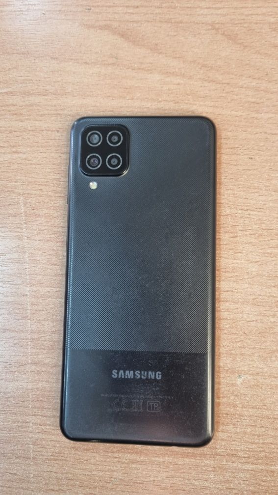 SAMSUNG A 12. (32)