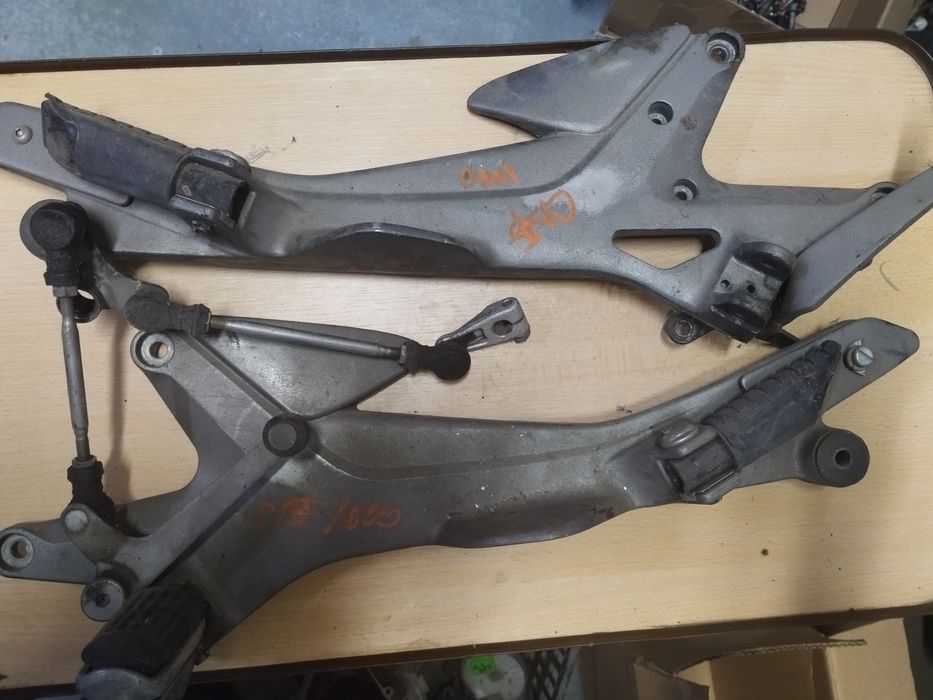 Scărițe cu suporti complete pentru Honda CBF 1000 abs model 2006-2010