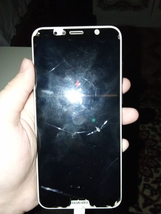 хуавей Y6 prime 2018 продаю на запчасти