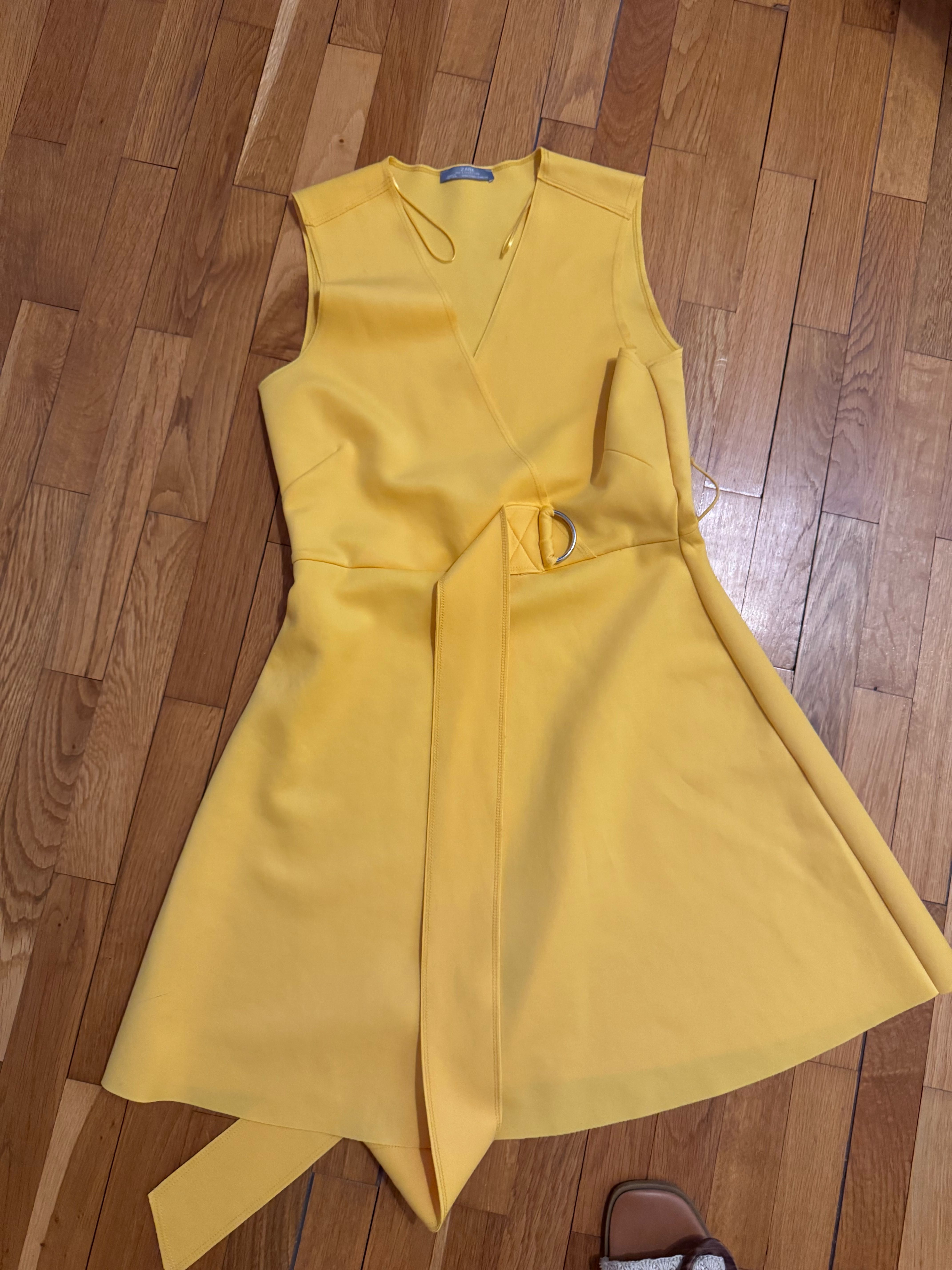 Продавам дамска рокля Zara
