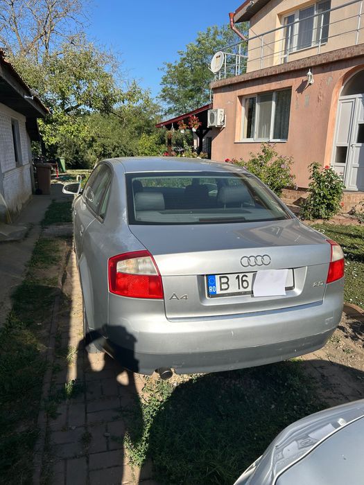 Audi A4 din 2003, climatromic
