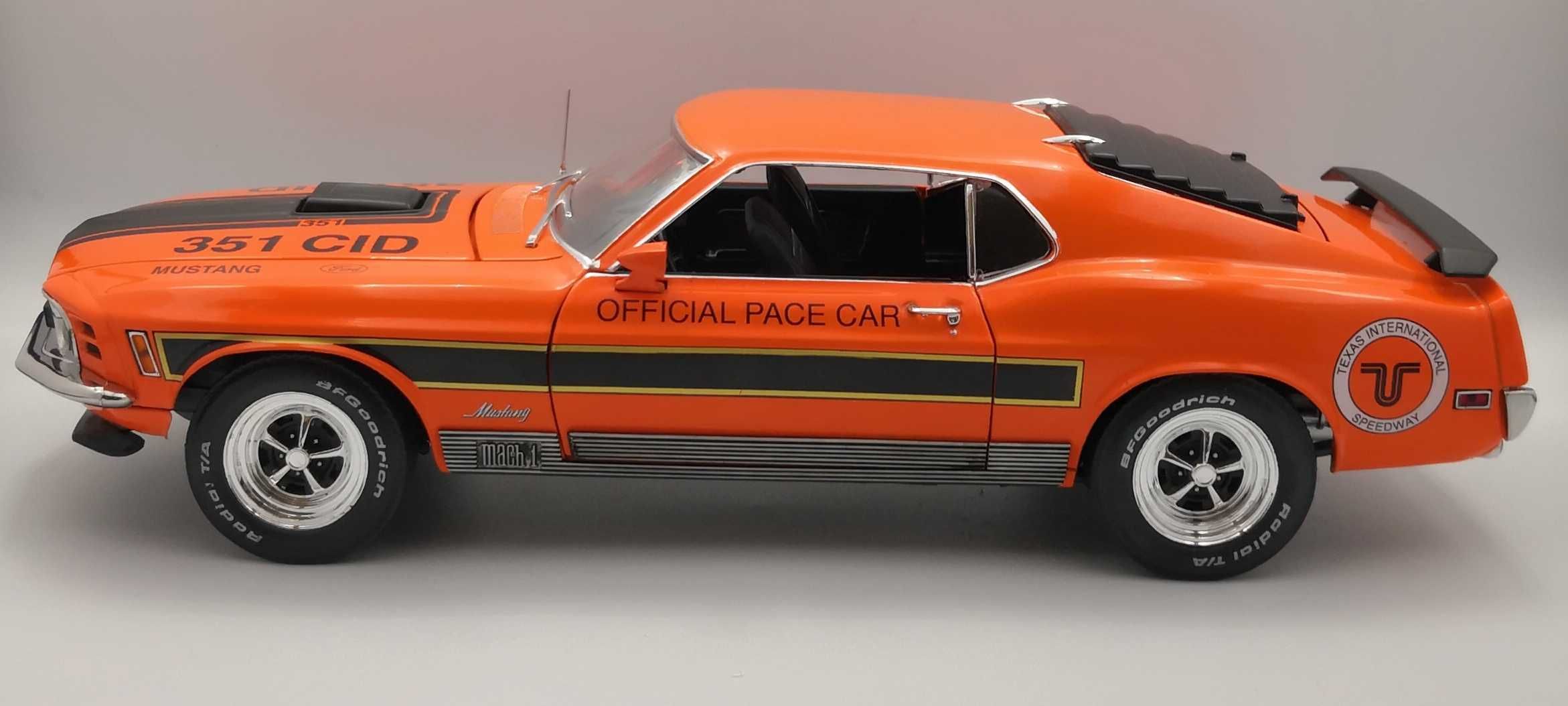 macheta 1:18 FORD Mustang Mach1 (1970)   - Highway61