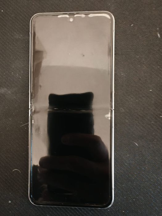 Pachet/Combo Samsung Flip 5 + Galaxy Watch 4