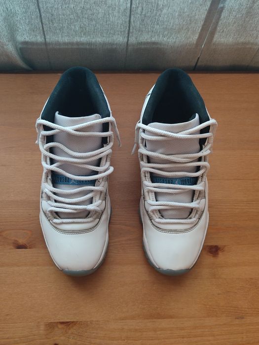 Jordan 11 Columbia