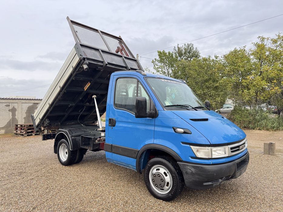 Iveco daily basculabil pe cutie , italia ,
