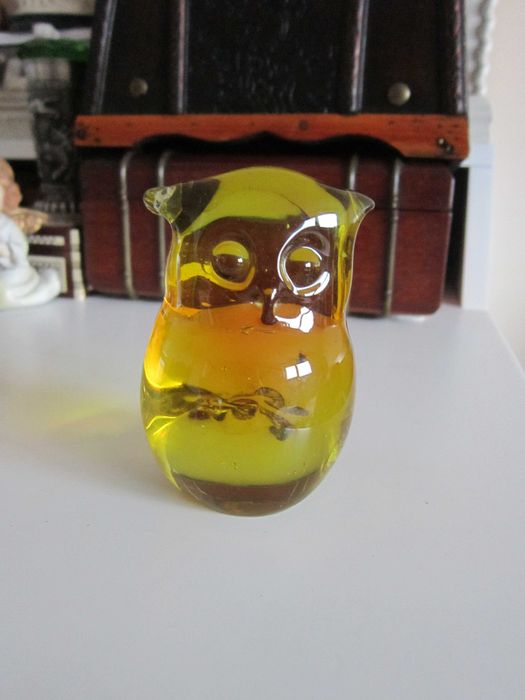 cadou feng shui Bufnita Pilgrim arta sticla masiva handmade anii 1960