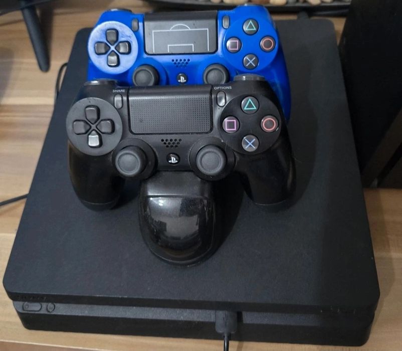 Vand Ps 4 Slim 1t