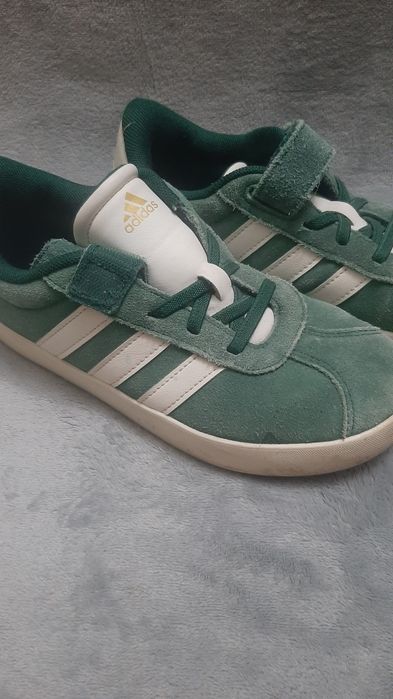 Adidasi adidas fete, mărimea 34!
