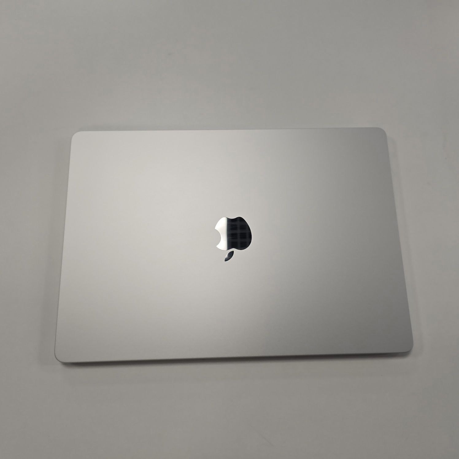 MacBook Air M2 2023