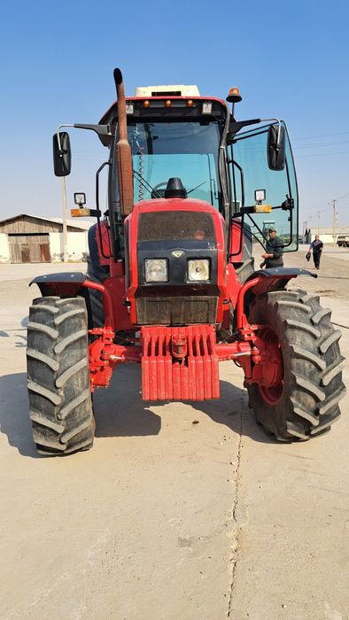 Продаю Трактор 1523