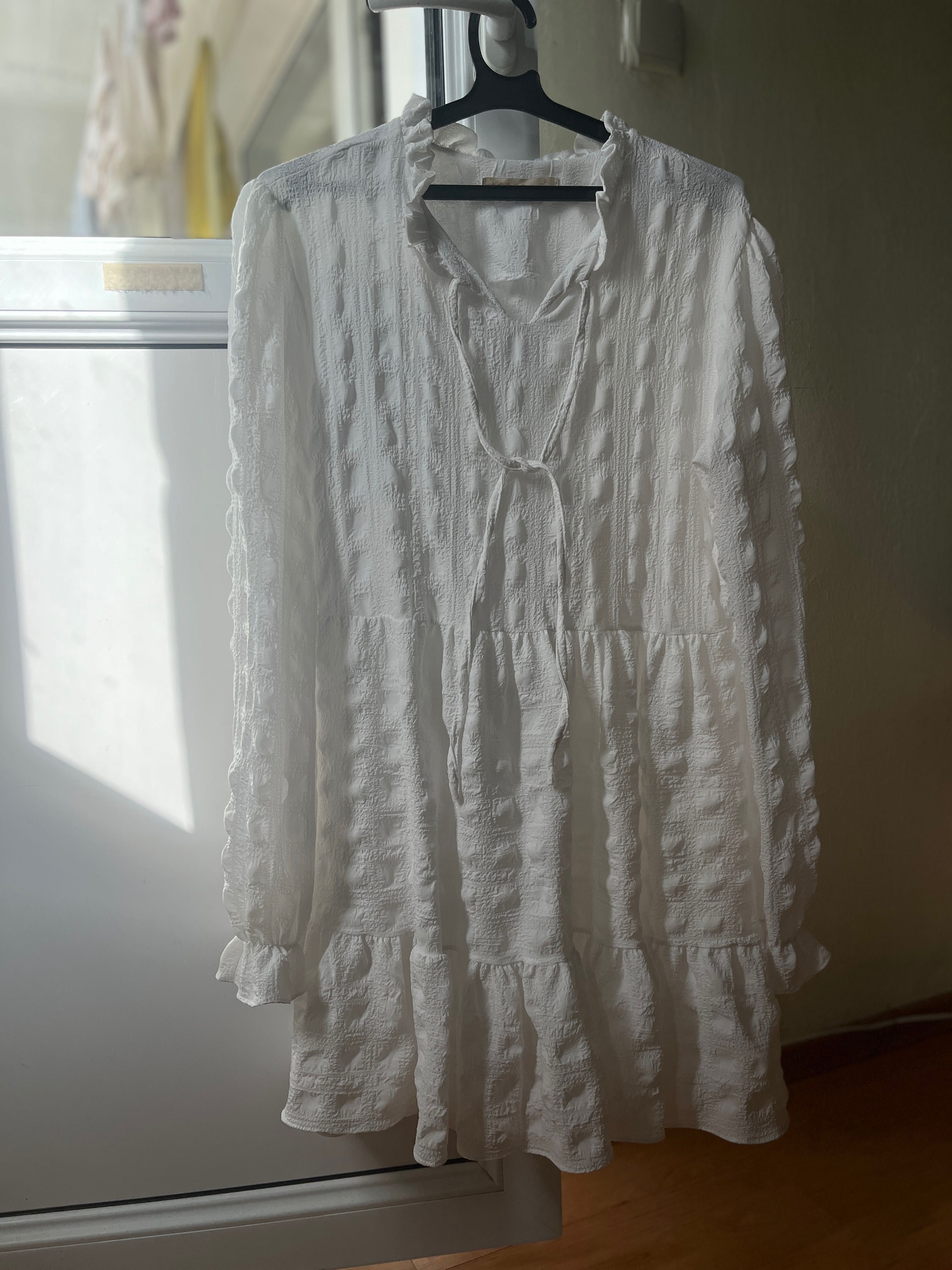 Бяла рокля Berat 38 размер