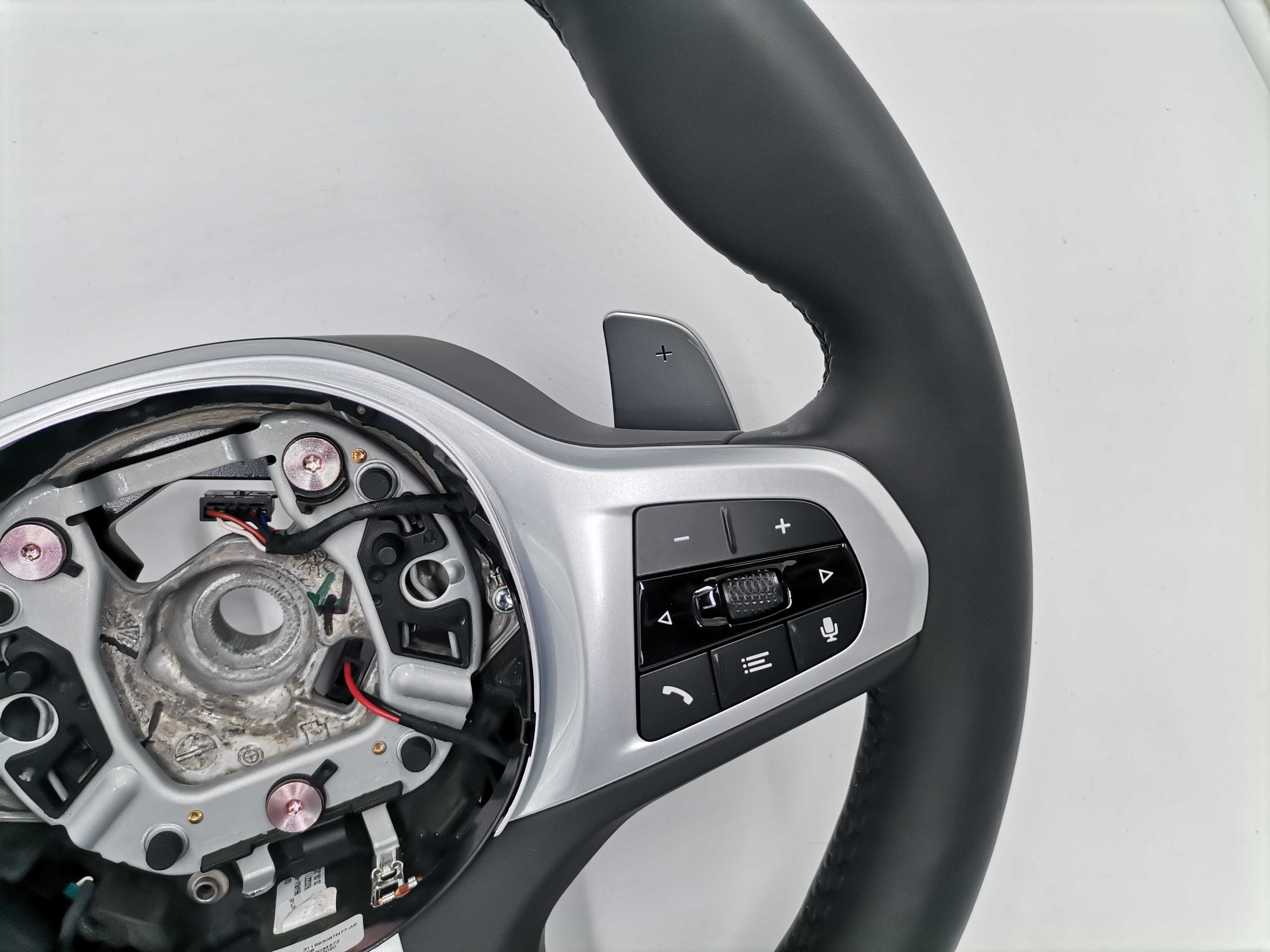 M Sport Черен Спортен Волан BMW 5 G30 G31 G38 6 G32 X3 G01 X4 G02