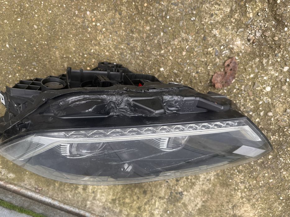 Far stanga passat b8 full led