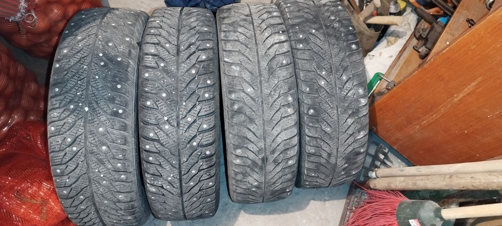 Резина зимняя...