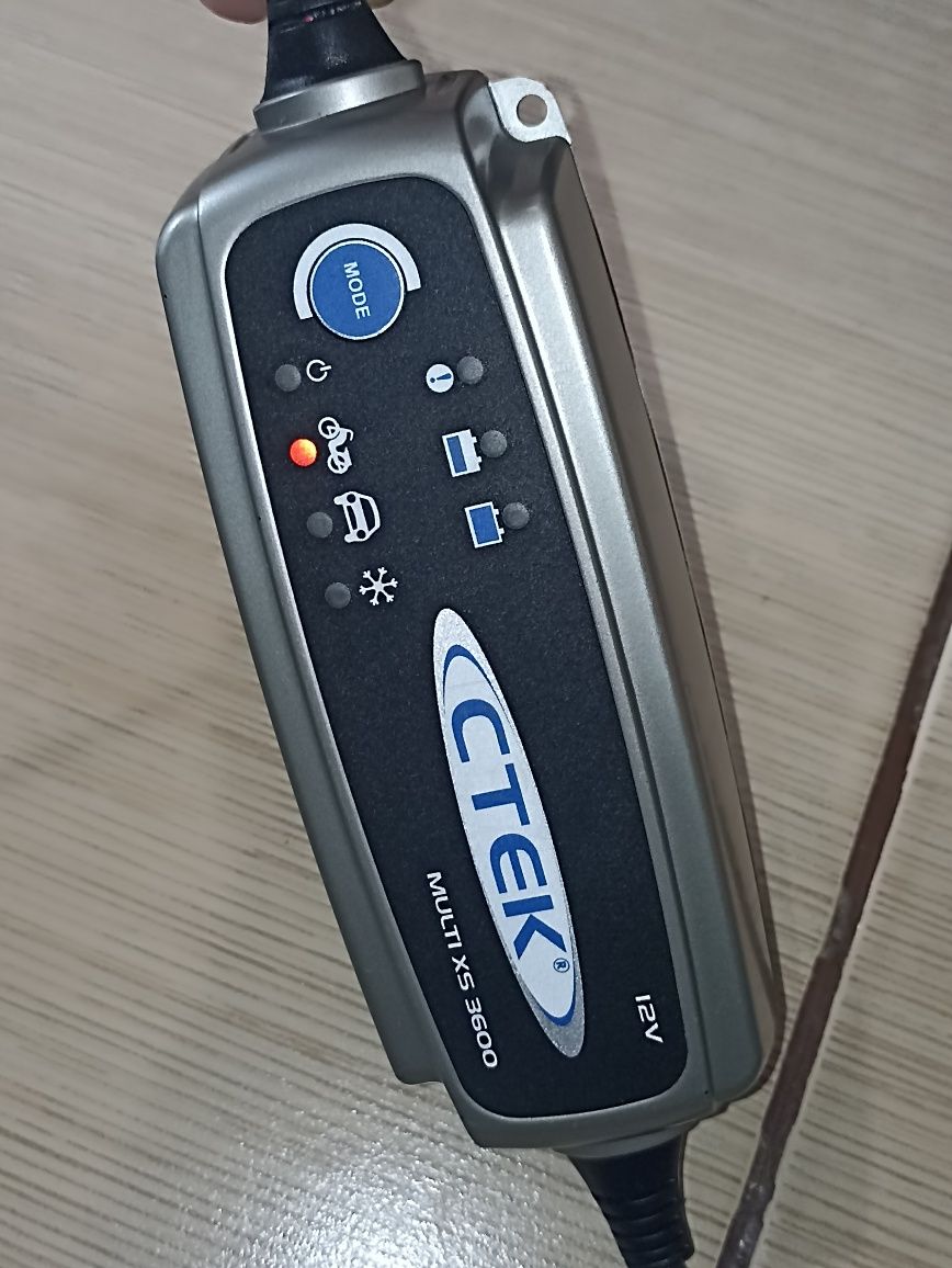 Redresor auto ctek multi xs 3600
