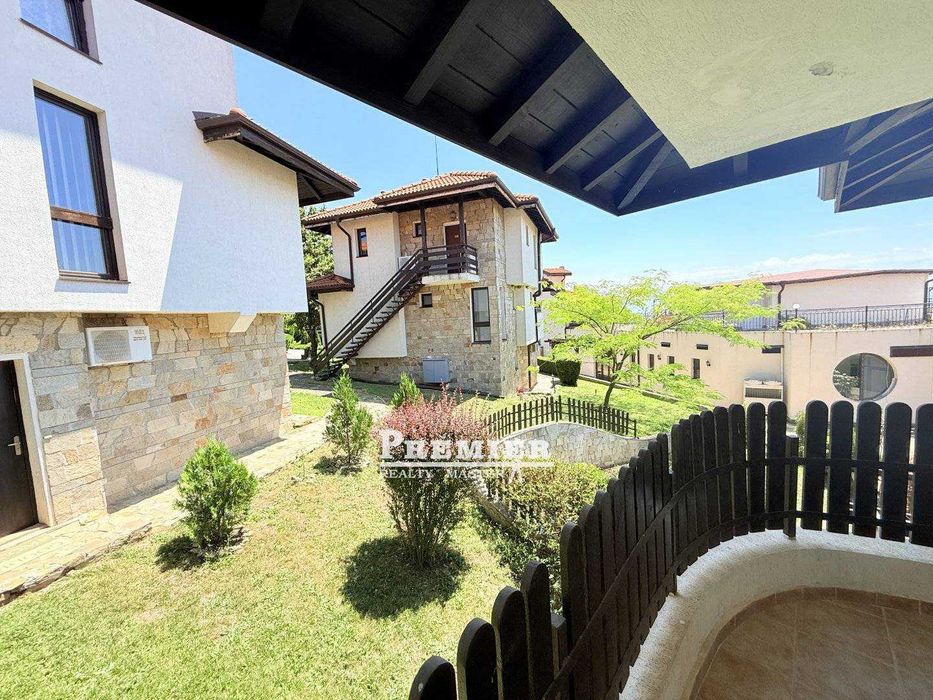 Функционален тристаен апартамент в еко комплекс близо до село Кошарица