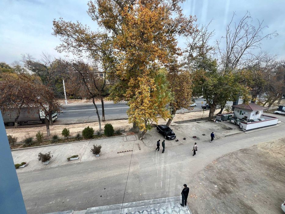 Продается Нежилой помещения  Ор-тир- ул.Катта Хирмонтепа  400м2