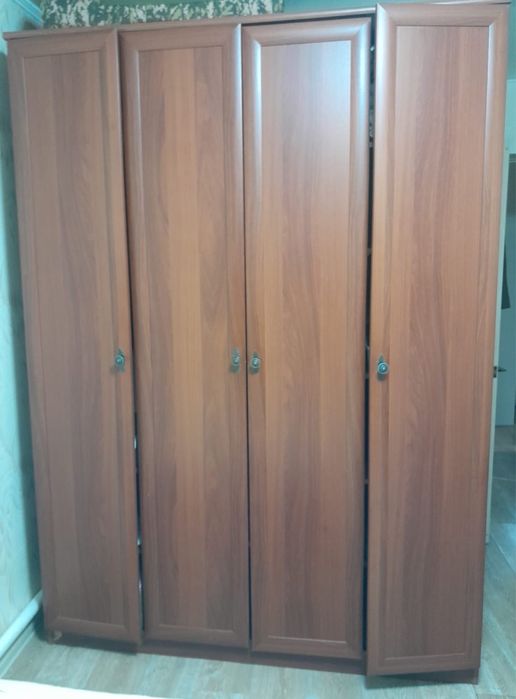 Продам шкаф в хорошем состоянии